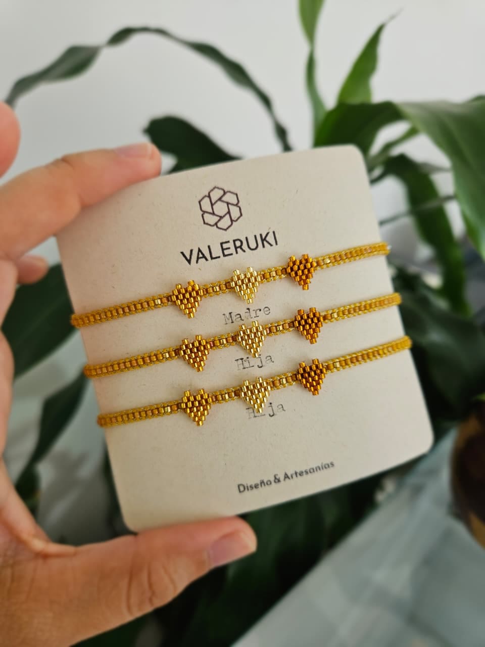 VALERUKI - 485-01.jpg