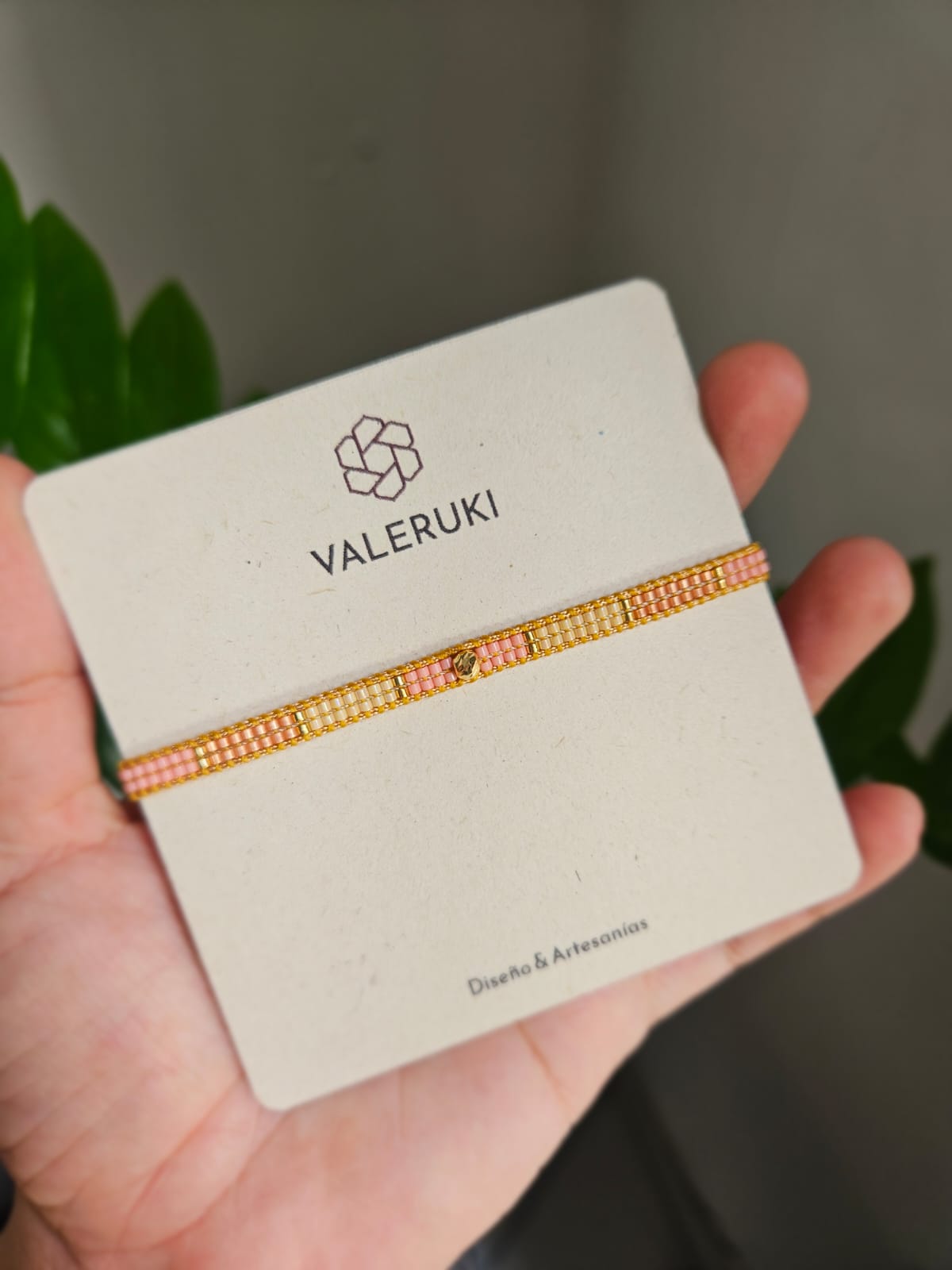 VALERUKI - 496-01.jpg