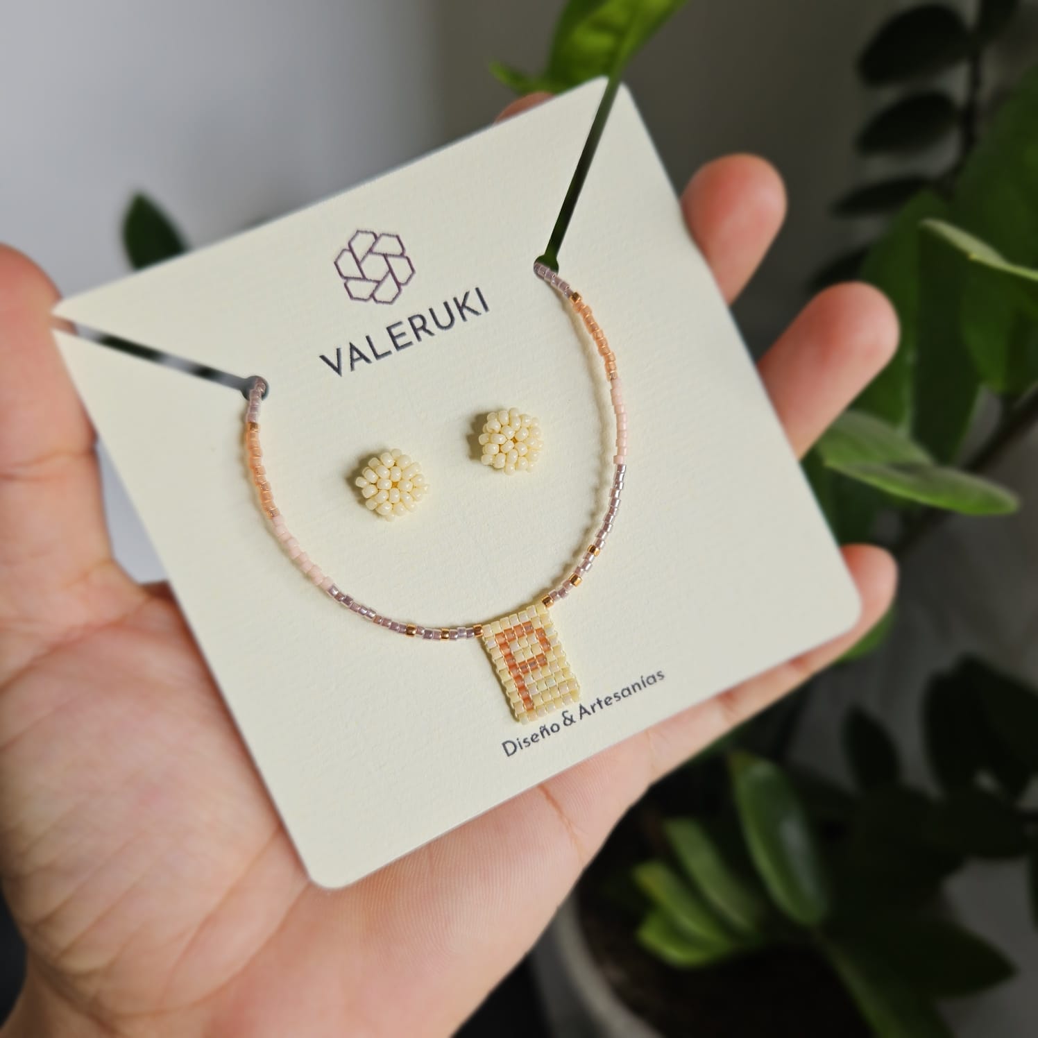 VALERUKI - 532-01.jpeg